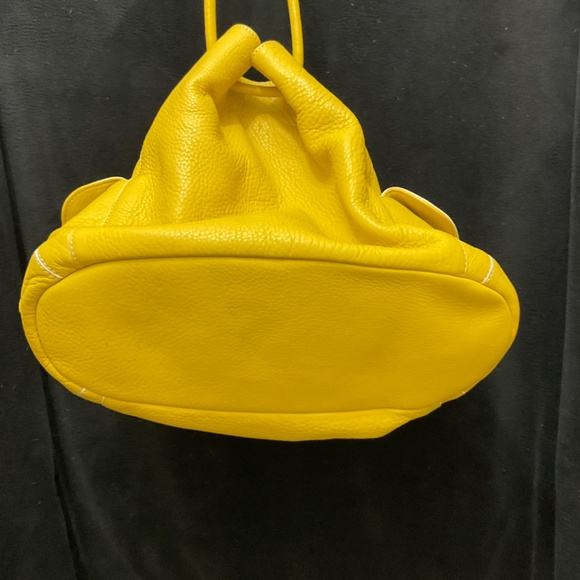 Cole Haan yellow leather shoulder bag - Picture 3 of 4